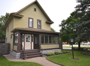 1002 Riehl St, Waterloo, IA 50703