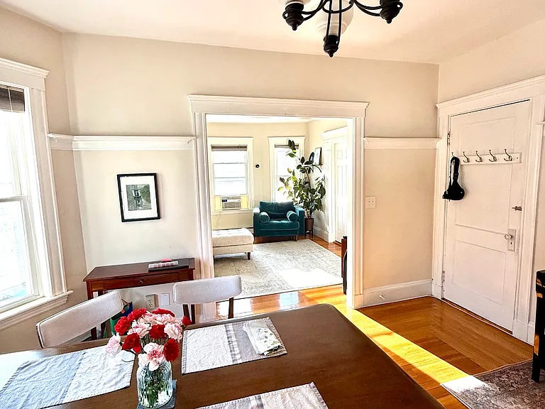 55 Gilbert St — Photo 12