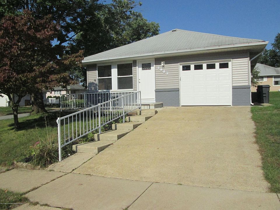 1st image of 2100 Mount Hope Ln