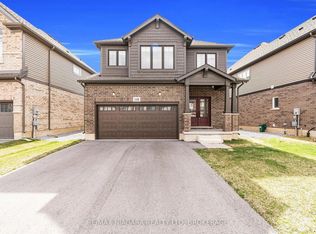142 Bur Oak Dr, Thorold, ON L2V 0L7