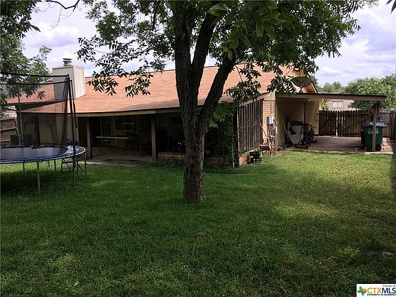 4th image of 8902 Thatch Dr