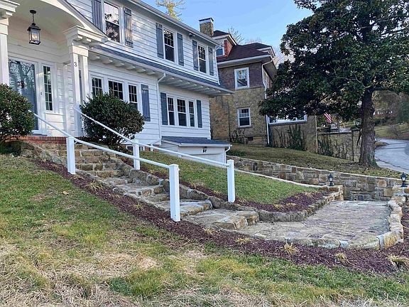 3rd image of 3 Willow Glen Rd