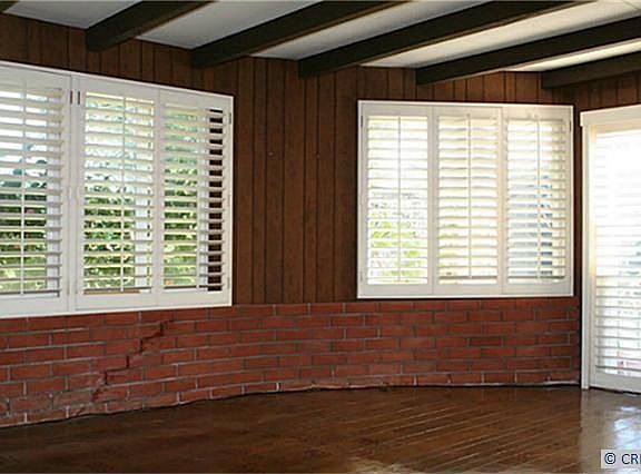 5th image of 2894 Ellesmere Ave