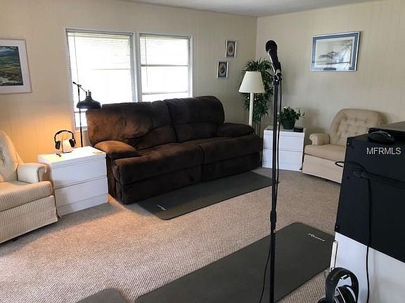 5th image of 422 King Palm St #422