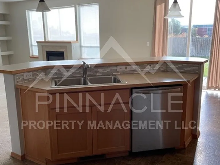 1808 W Clearview Dr — Photo 9
