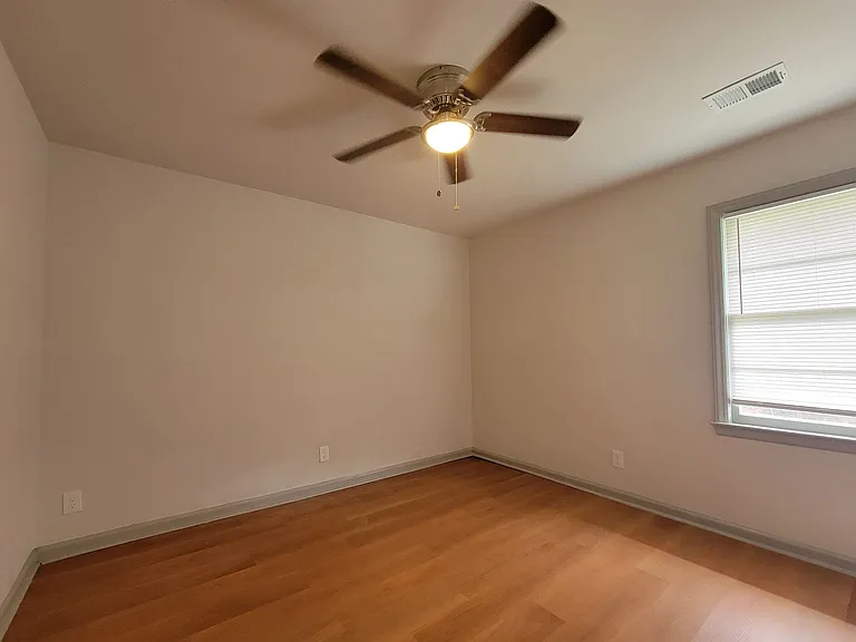 5256 Eubanks Dr — Photo 8