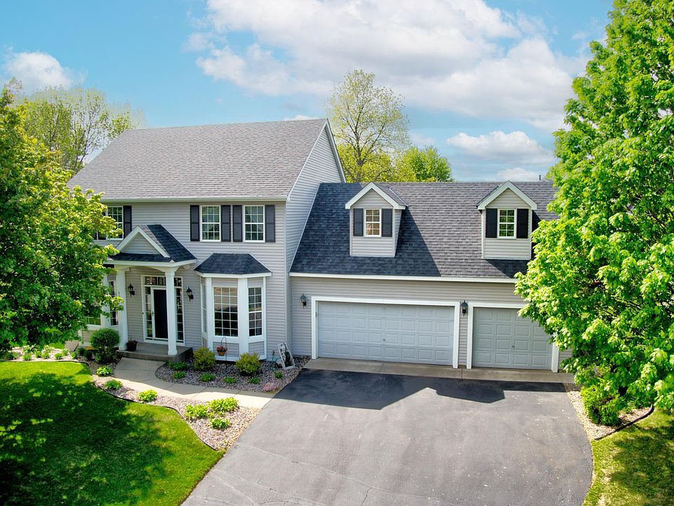 1st image of 510 Rolling Hills Cir
