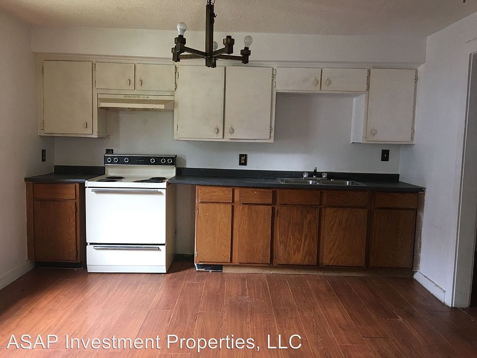 2nd image of 1441 N 21st St
