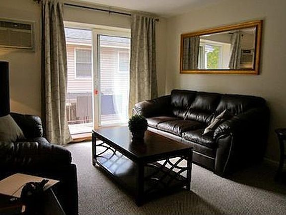 2nd image of 6 Hayes Rd APT 24