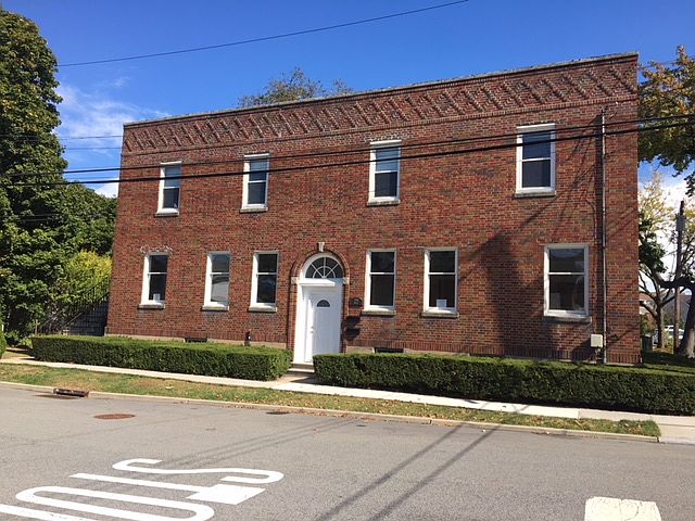 1st image of 3181 Baisley Ave