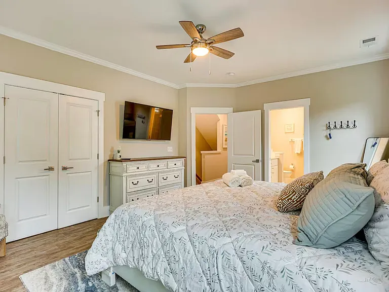 308 Spencer Farlow Dr #2 — Photo 23