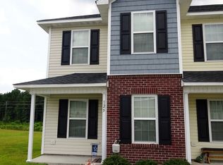 125 Glen Cannon Dr, Jacksonville, NC 28546