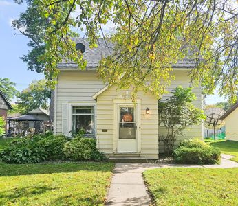 212 E Wyoming St, Redwood Falls, MN, 56283