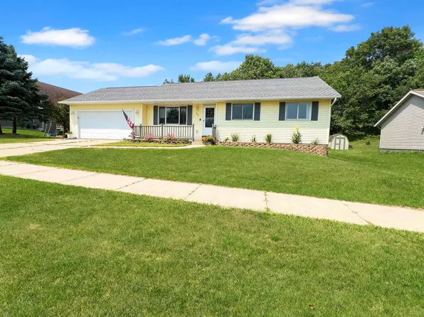20 Barbara Ann Dr, Reedsburg, WI 53959