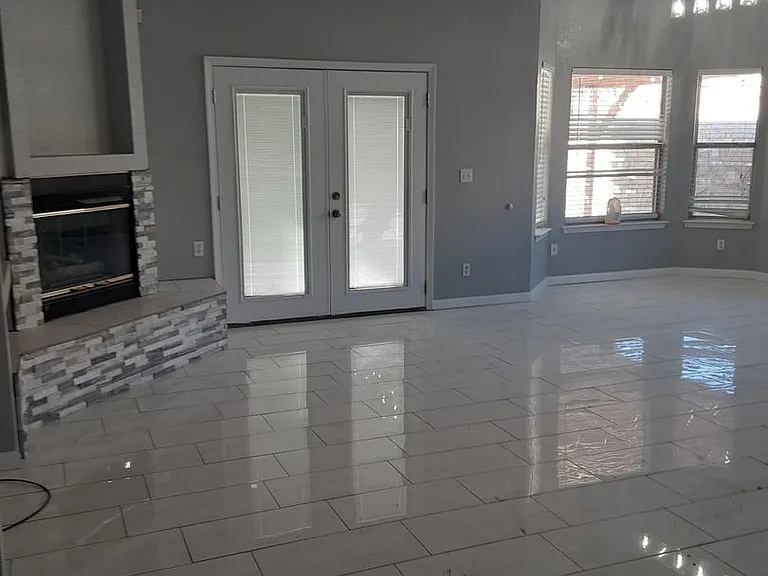 229 E Cloud Song — Photo 2