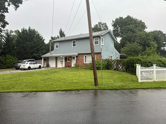 2nd image of 9 13th Ave