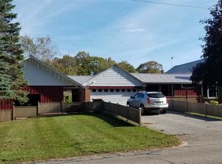 03300 Barnard Rd, Charlevoix, MI 49720