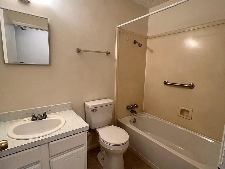 10 Pembrook Cir — Photo 10