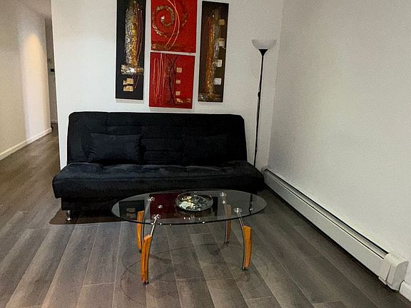 3rd image of 145 Mulberry St APT 4D