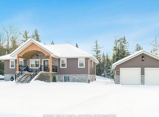 66 Meadows Ave, Tay, ON L0K 2C0