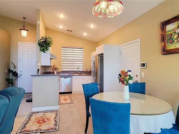 5th image of 8742 Villa Jeremiah Ln