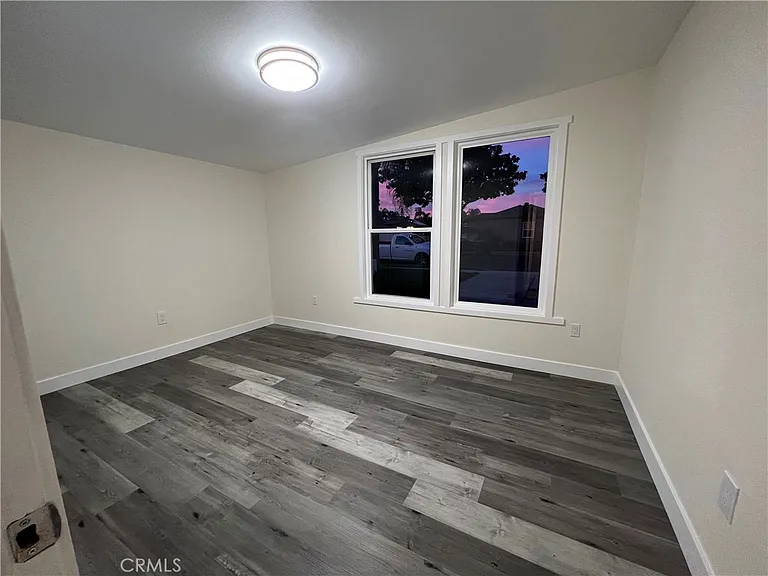 600 W Wilshire Ave — Photo 11