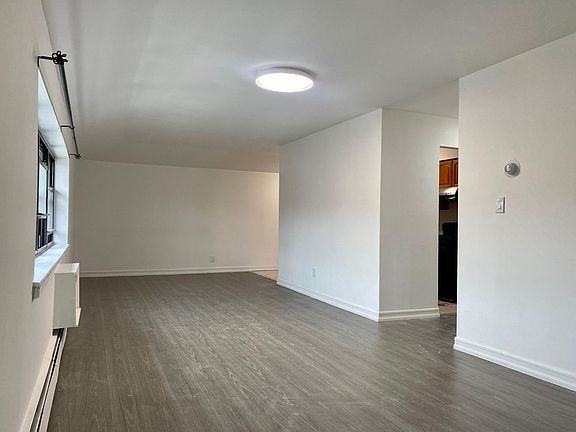 3rd image of 5923 174th St Floor 3