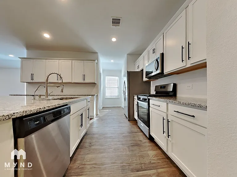 16034 Jordan Meadow Way — Photo 6