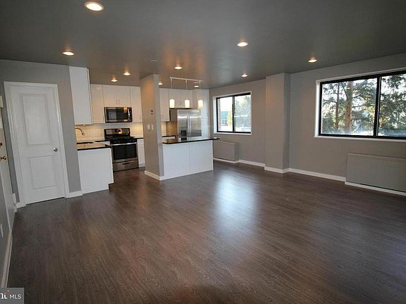 2nd image of 3515 Washington Blvd APT 205