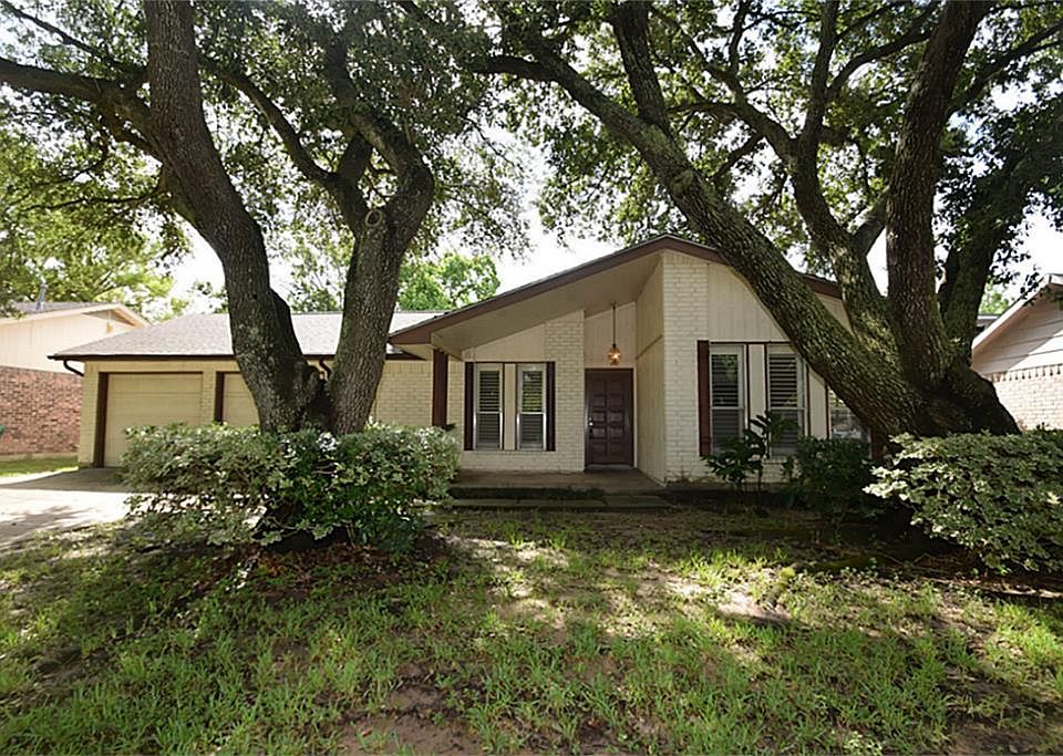 1st image of 21227 Park Brush Ln