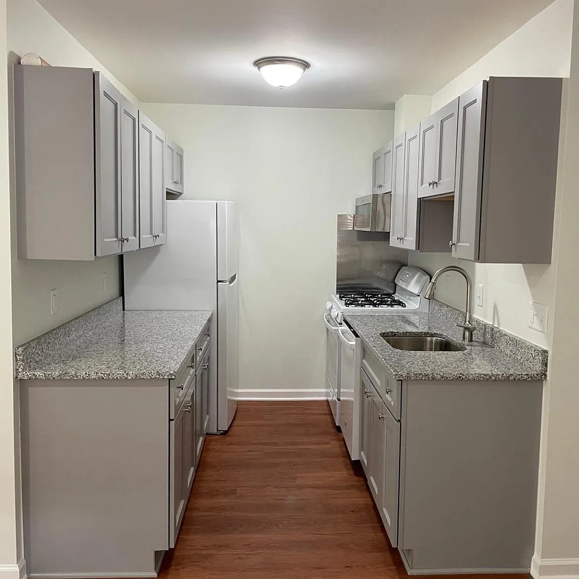 Carrollan Gardens Condo — Photo 3