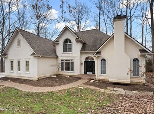 102 Weldon Ln, Oak Ridge, TN 37830