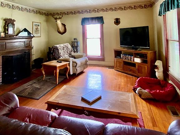 4th image of 114 Grace Ave