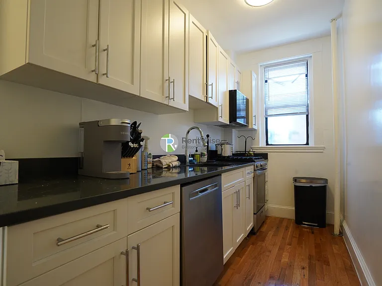 1292 Commonwealth Ave #22 — Photo 7