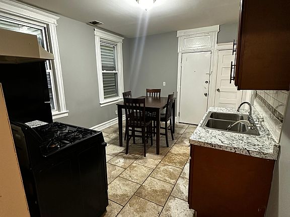 2nd image of 15 Linden Ave #G2