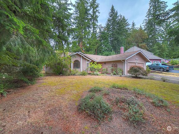 4th image of 1594 NW Reo Place