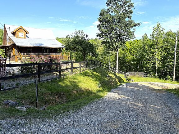 5th image of 844 Ortagus Way