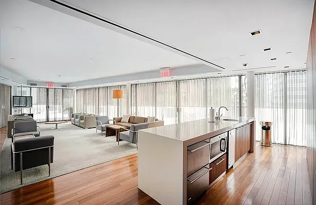 Rented by Level Group | media 19