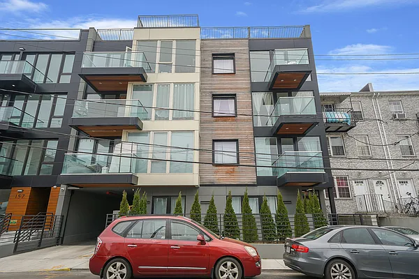 Rented by Signature Premier Properties | media 29