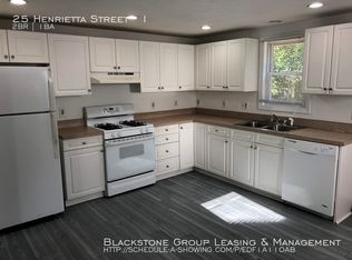 25 Henrietta St APT 1, Providence, RI 02904