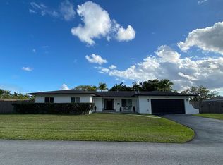 10712 SW 117th St, Miami, FL 33176