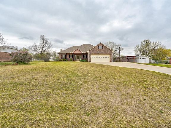 2nd image of 708 S Lakehoma Place Dr