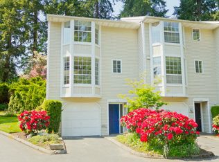 12819 102nd Ave NE, Kirkland, WA 98034