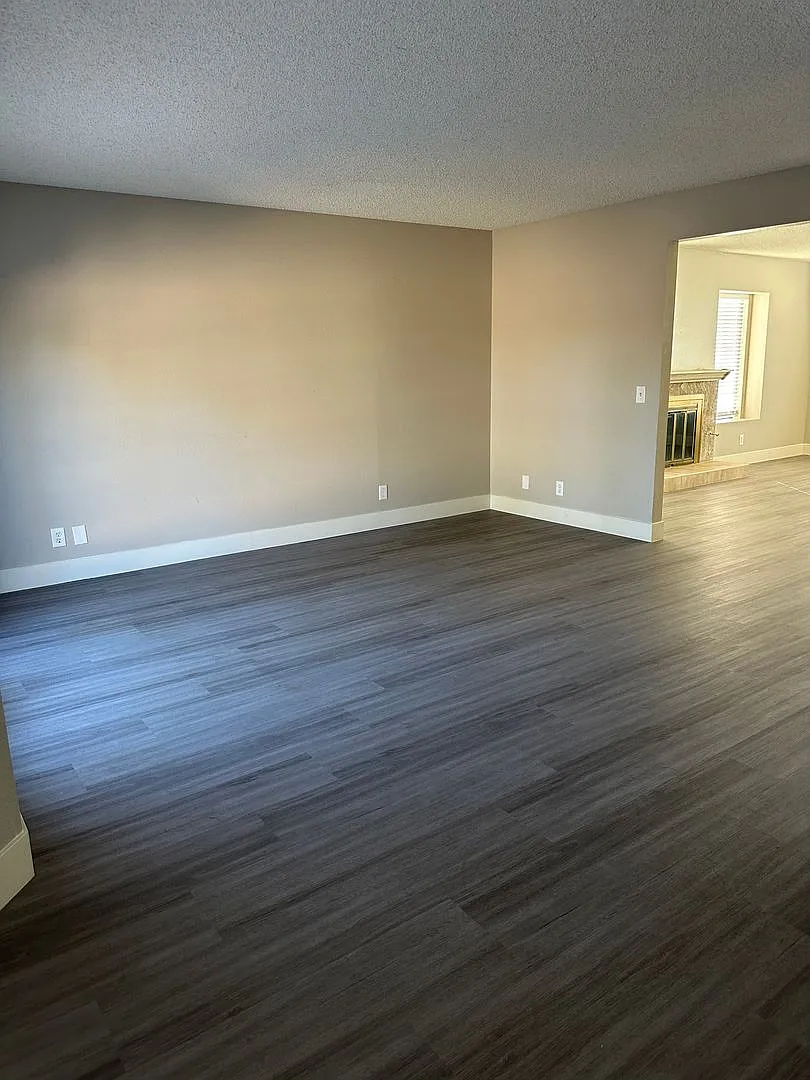 126 Elgante — Photo 4