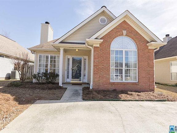 3rd image of 215 Hidden Creek Dr