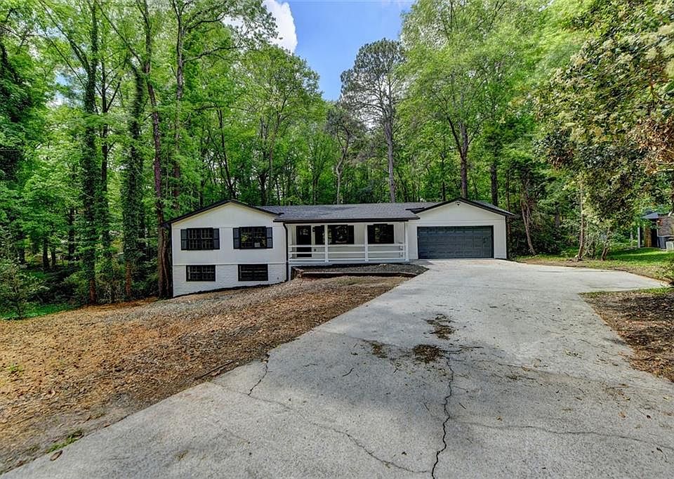 1st image of 2378 Shadowood Dr SW