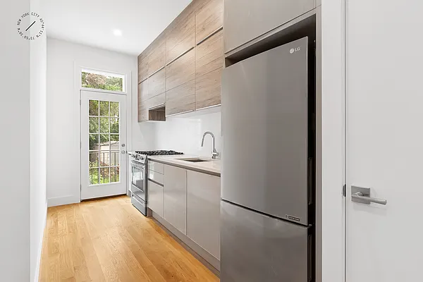 Rented by Compass | media 11