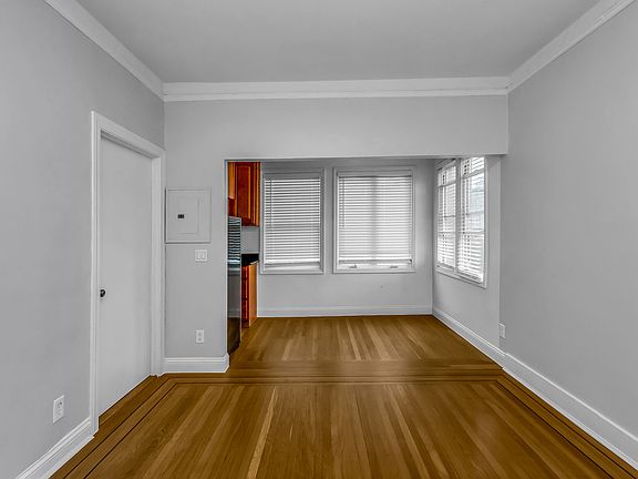 5th image of 324 Larkin St APT 51