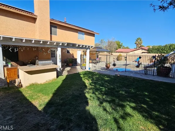 1820 E Avenue J10, Lancaster, CA 93535