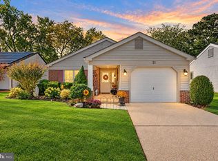 21 Dunstable Rd, Southampton, NJ 08088
